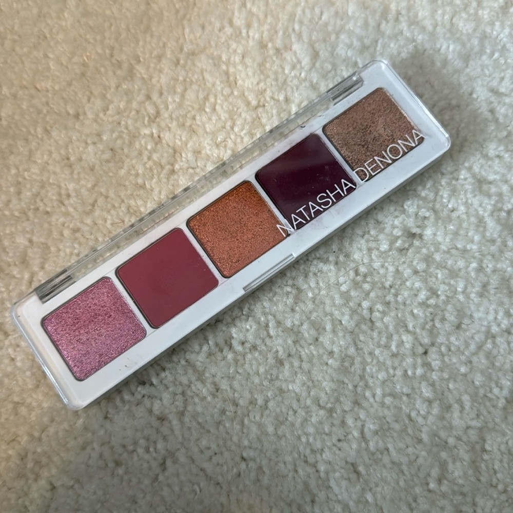 Natasha denona cranberry palette